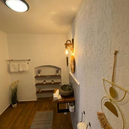 Taverna Sasului バズナ エクステリア 写真