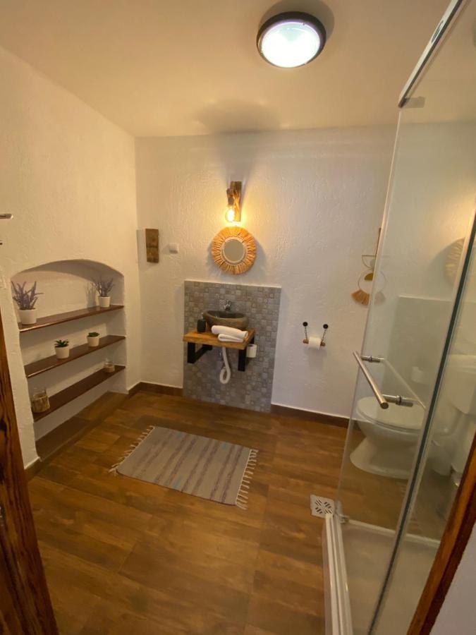 Taverna Sasului バズナ エクステリア 写真